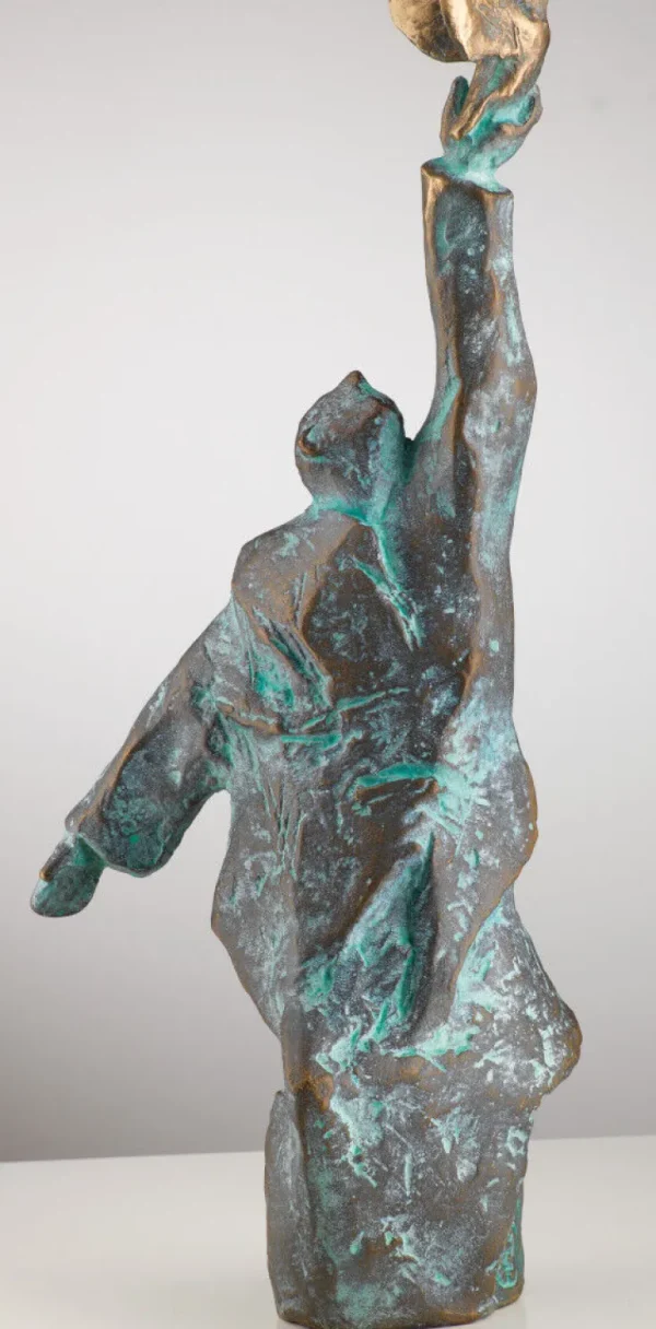 Alle Skulpturen | Bronze>Ars mundi Christoph Fischer: ​ Skulptur »Der Gedanke« (2023), Version Bronze grün ​
