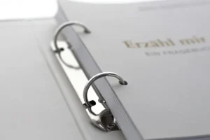 Geschenkbücher>ZEIT Buchhandlung Erinnerungsbuch: Erzähl mir dein Leben - Leinenausgabe