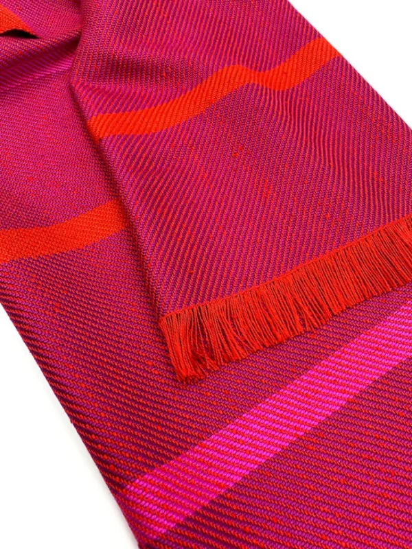 Seide>Ulrike Isensee DS Gewebter Seidenschal in Fuchsia und Rot