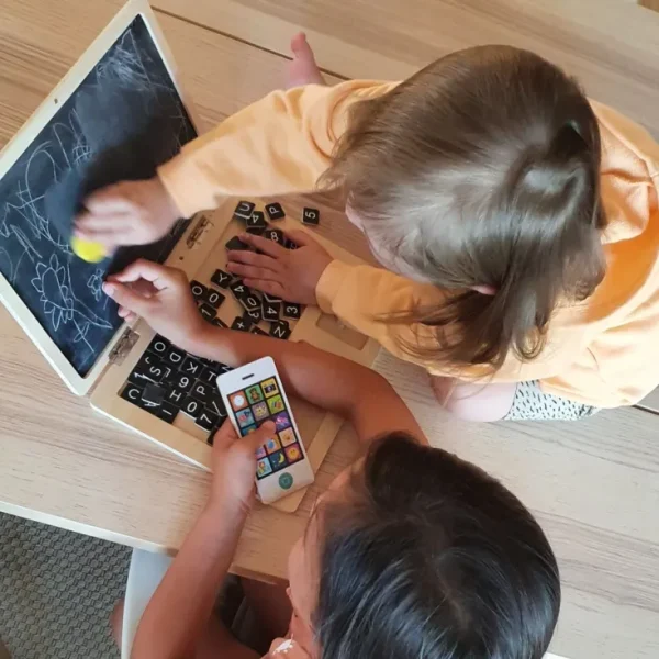 Holzspielzeug>Small Foot Holz Laptop mit Magnettafel