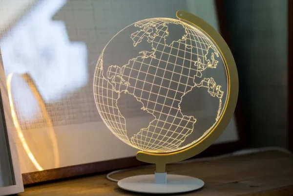 Tisch- & Leseleuchten | Schreibtischleuchten>Studio Cheha LTD LED-Leuchte GLOBE