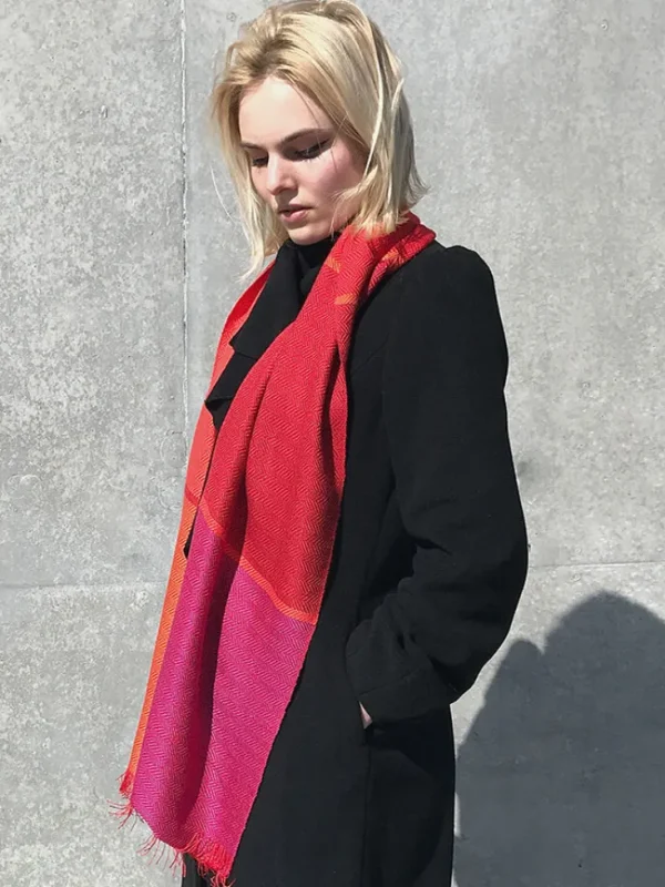 Seide>Ulrike Isensee DS Seidenschal in Rot, Orange und Pink