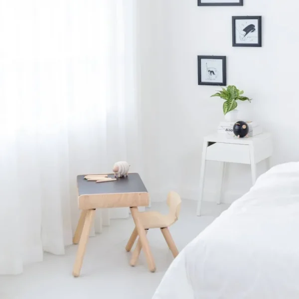 Möbel>Plan Toys Tisch mit Stuhl schwarz
